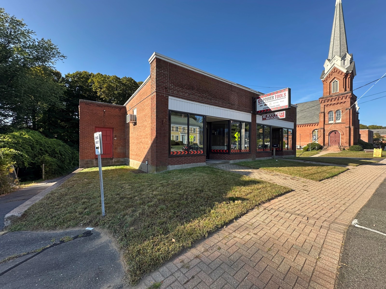 Retail in Enfield, CT — Sale in Enfield, CT, photo 2 of 8