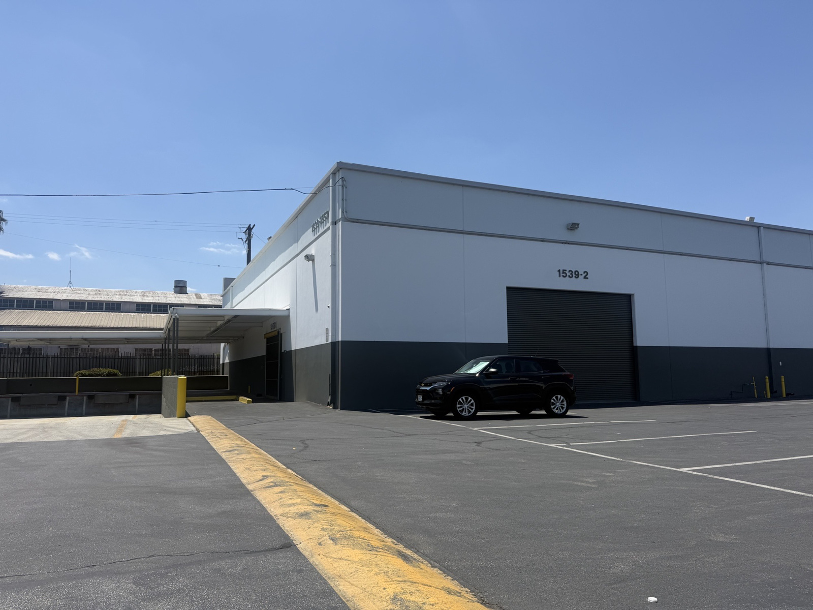 Freeway Distribution Center — Lease in Montebello, CA, photo 5 of 6