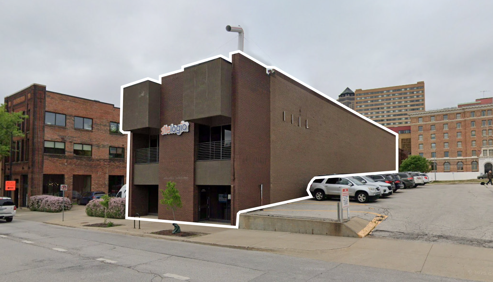 Office in Des Moines, IA — Sale in Des Moines, IA, photo 1 of 6